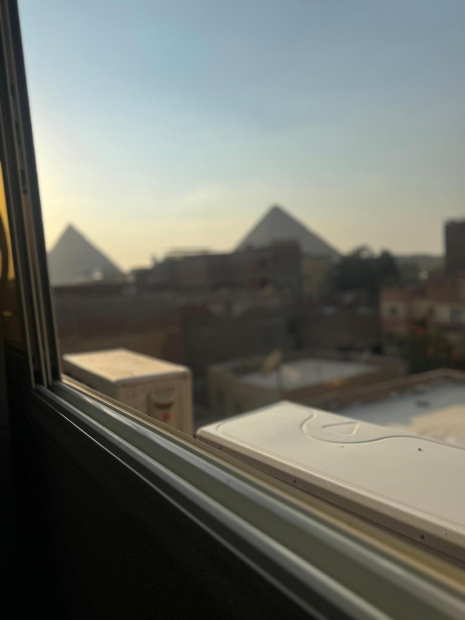Pyramids And Sphinx Hotel Kafret el-Gabal Exterior photo